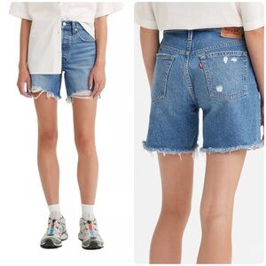 Levi's 501 Denim Shorts Mid-Thigh Women's Size 32 Distressed